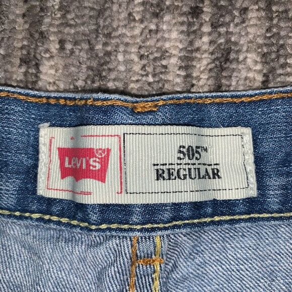 Vintage Levis 505 Women's 16 Regular Cut Off Distressed Jean Shorts Booty - Picture 3 of 8